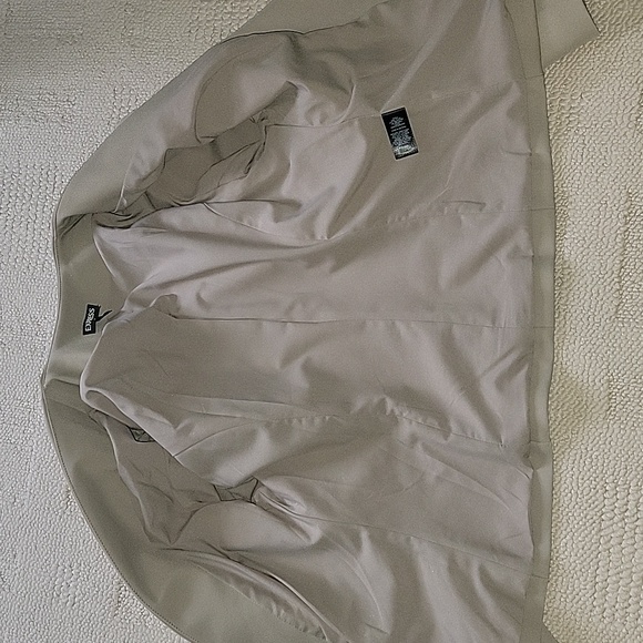 EXPRESS TWO PIECE SUIT🌼 - Picture 15 of 17